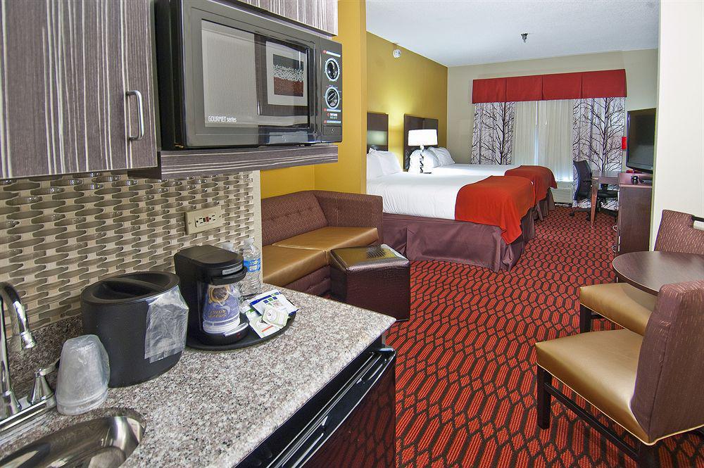 Holiday Inn Express Hotel & Suites Olive Branch By Ihg Exterior photo